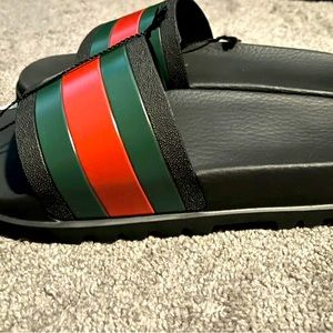 Mens Gucci sandals / flip flops size 10 authentic